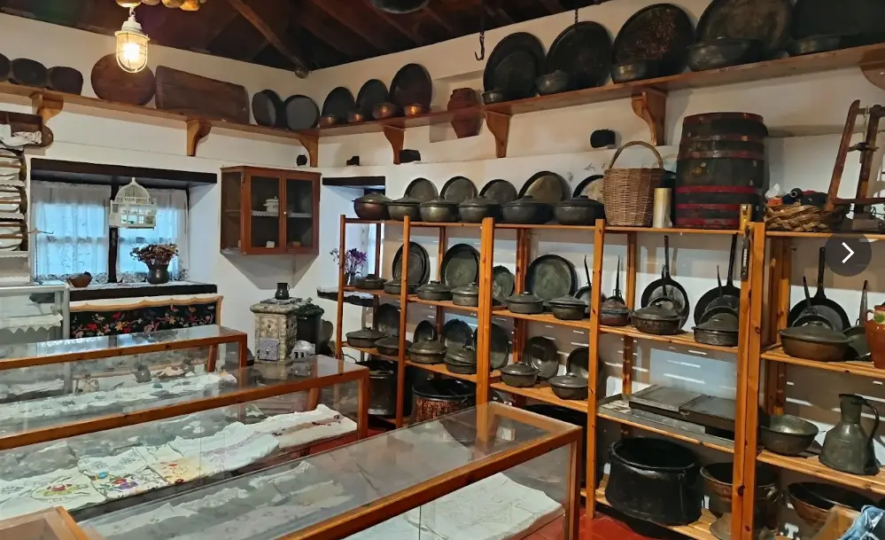 Фольклорный музей Неа-Муданья