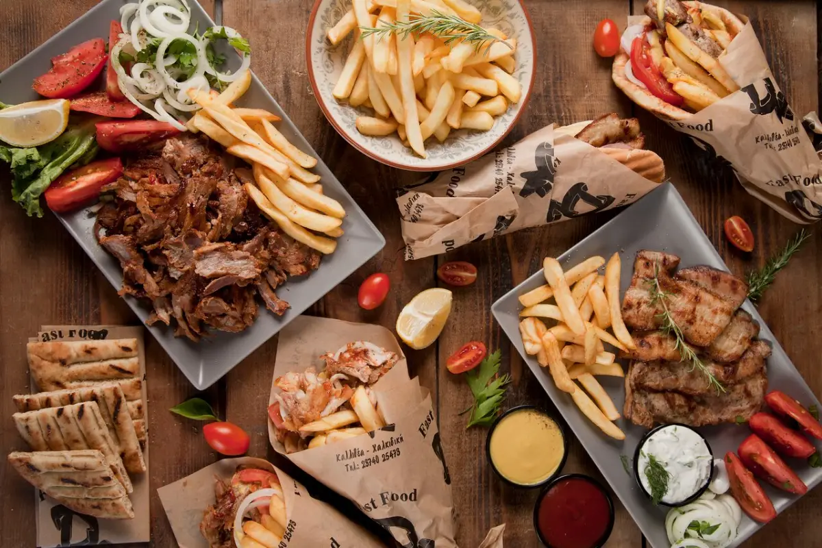 Street Food Halkidiki: Souvlaki, Gyros, Crepe