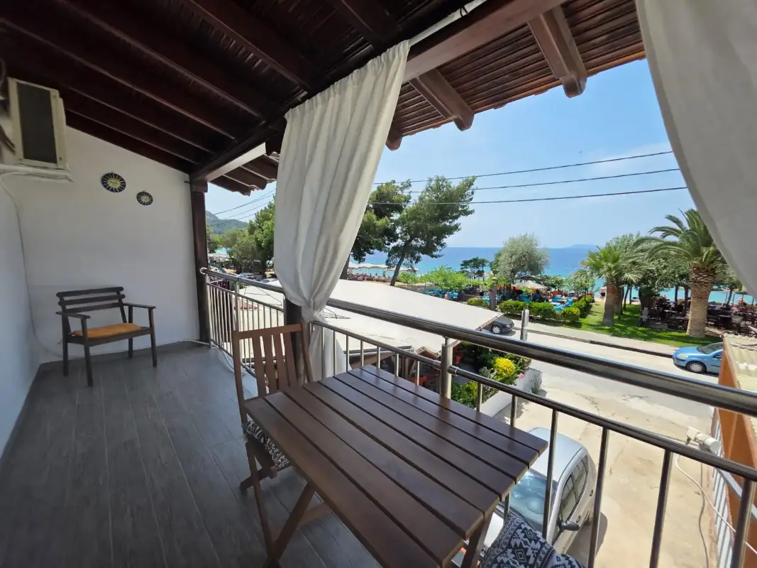 Lux View Upper