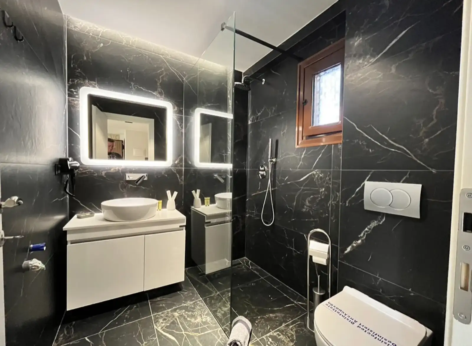 InLofts Studios, Afytos