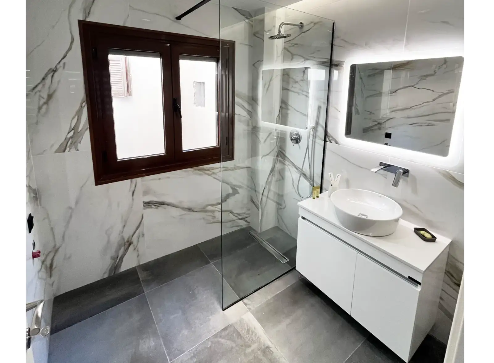 InLofts Studios, Afytos